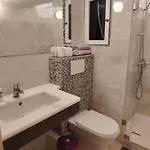 - Sleeps 4 - Location *