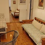 - Sleeps 4 - Location *