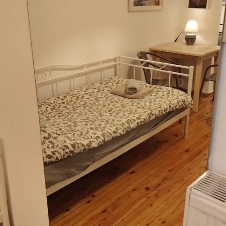 - Sleeps 3 - Balcony - Parking 塞萨洛尼基