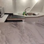 - Sleeps 4 - Location * Θεσσαλονίκη