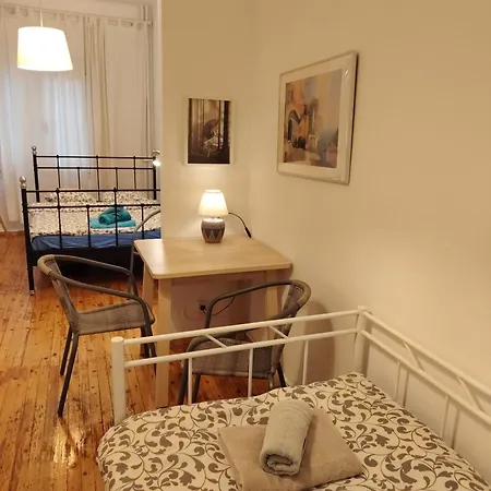Cosy By Galerius Palace T