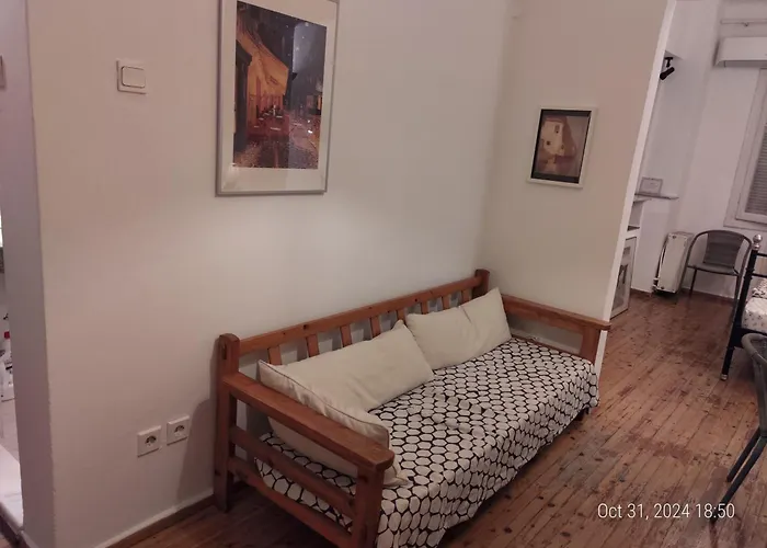 - Sleeps 4 - Location 아파트 *