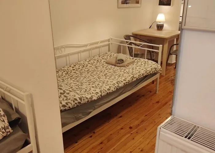 - Sleeps 4 - Location 테살로니키